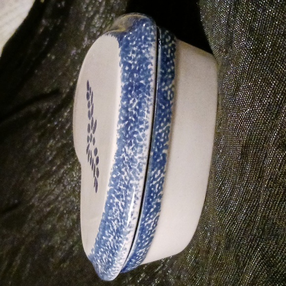 Heart Porcelain Gift or Trinket Box - Picture 2 of 7